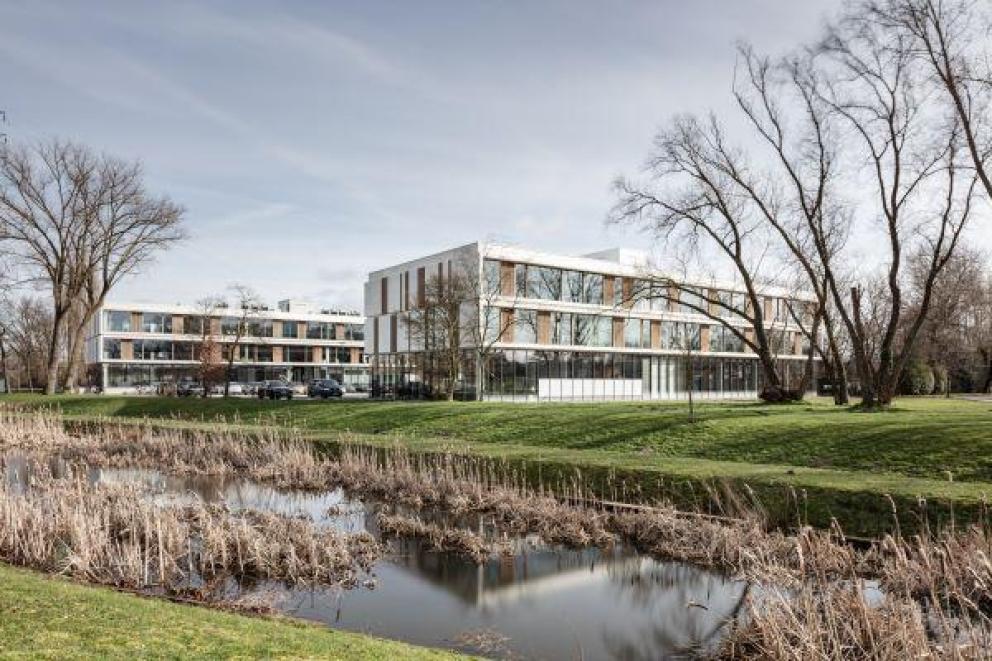 Bedrijfsgebouwen Bedrijfsgebouwen